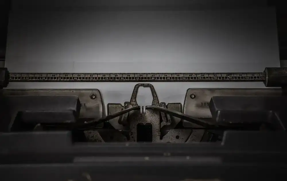 One-on-one instruction at the platen press